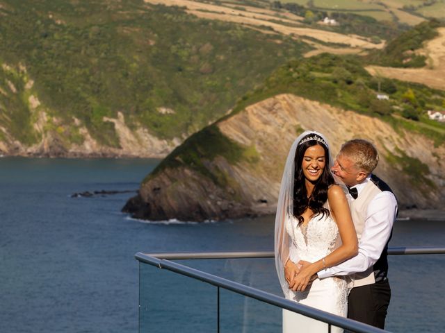 Adam and Lyndsey&apos;s Wedding in Ilfracombe, Devon 22