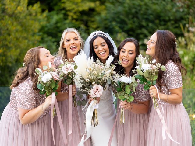 Adam and Lyndsey&apos;s Wedding in Ilfracombe, Devon 25