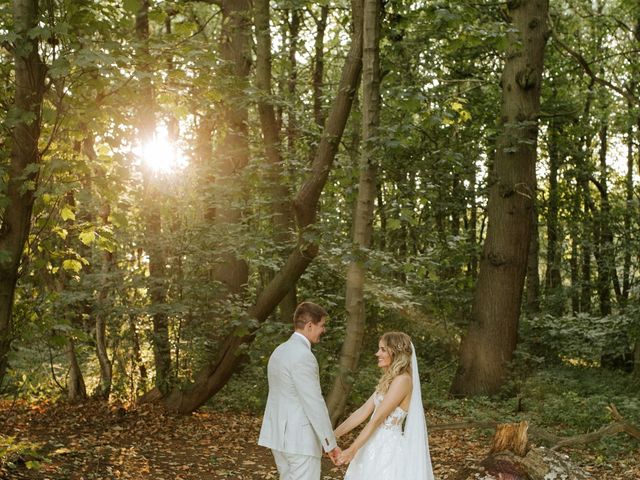 Katie and Ben's Wedding in Notts, Nottinghamshire 23
