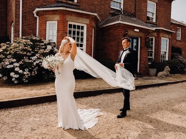 Jordan Kelsall  and Laura-Jo Bowler's Wedding in Nottingham, Nottinghamshire 3