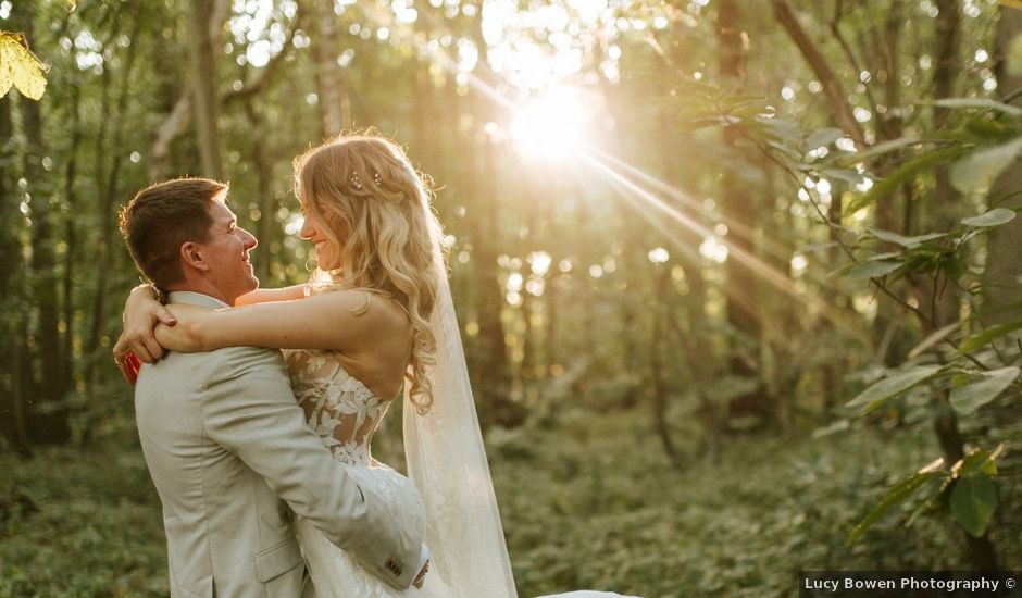 Katie and Ben's Wedding in Notts, Nottinghamshire