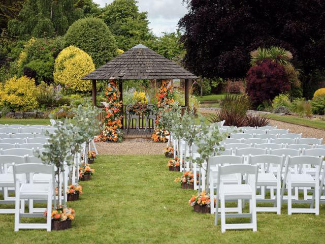 Alex and Freya&apos;s Wedding in Wimborne, Dorset 3