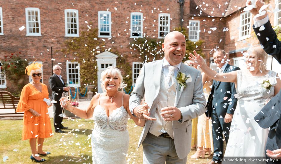 Andy and Joanne's Wedding in Barton Upon Humber, Lincolnshire