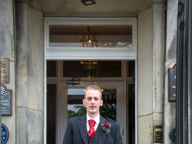 Colin and Lindsay&apos;s Wedding in Fife , Fife &amp; Angus 8