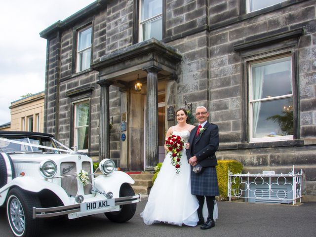 Colin and Lindsay's Wedding in Fife , Fife &amp; Angus 19