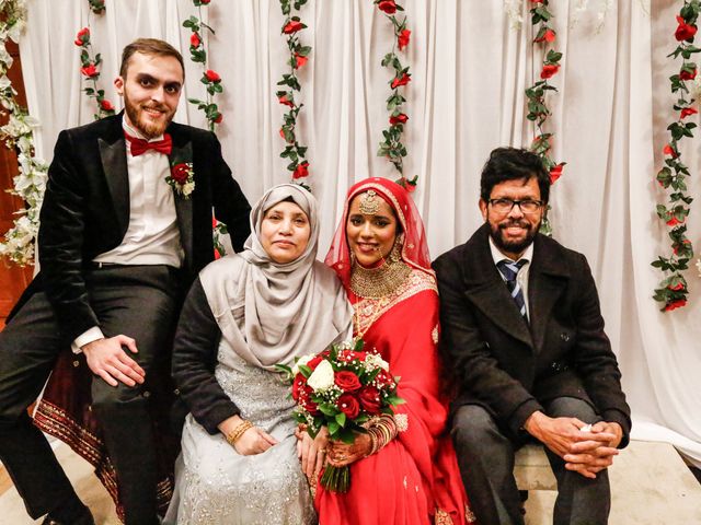 Ahsam and Nadiya&apos;s Wedding in Hornchurch, Essex 21