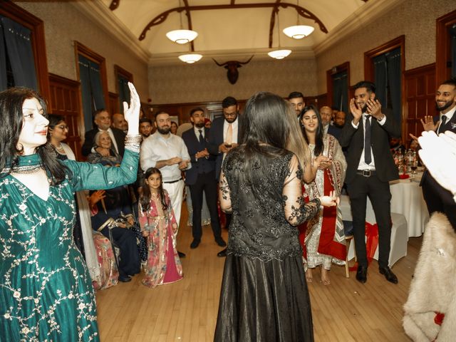 Ahsam and Nadiya&apos;s Wedding in Hornchurch, Essex 23