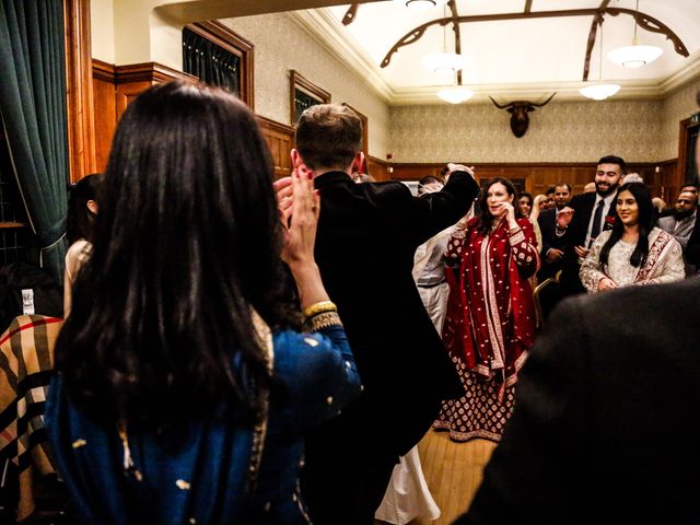 Ahsam and Nadiya&apos;s Wedding in Hornchurch, Essex 25