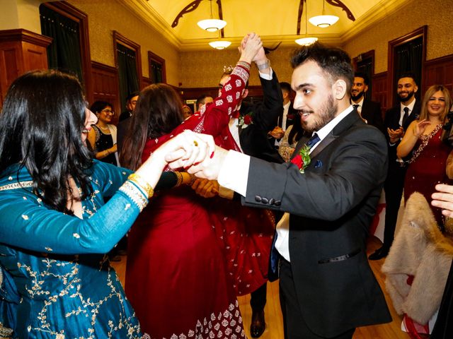 Ahsam and Nadiya&apos;s Wedding in Hornchurch, Essex 28