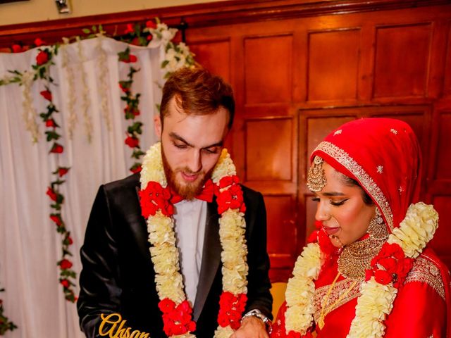 Ahsam and Nadiya&apos;s Wedding in Hornchurch, Essex 39