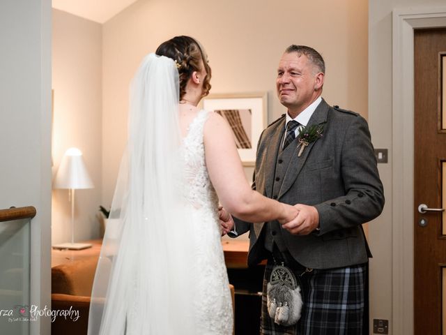 Garry  and Amber &apos;s Wedding in Edinburgh, Lothian &amp; Borders 15