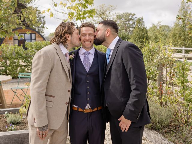 Steve and Izu's Wedding in Silchester, Hampshire 2