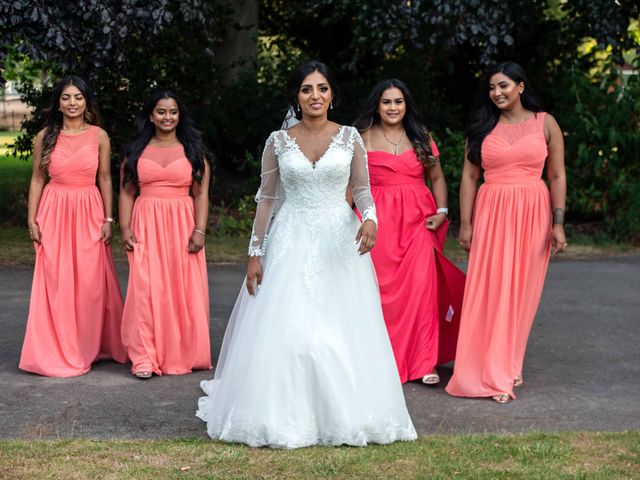 Arun and Kavitha&apos;s Wedding in Twickenham, Middlesex 11