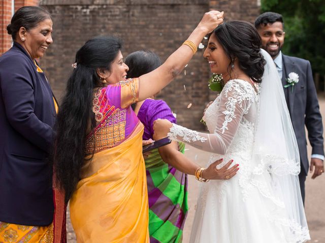 Arun and Kavitha&apos;s Wedding in Twickenham, Middlesex 39