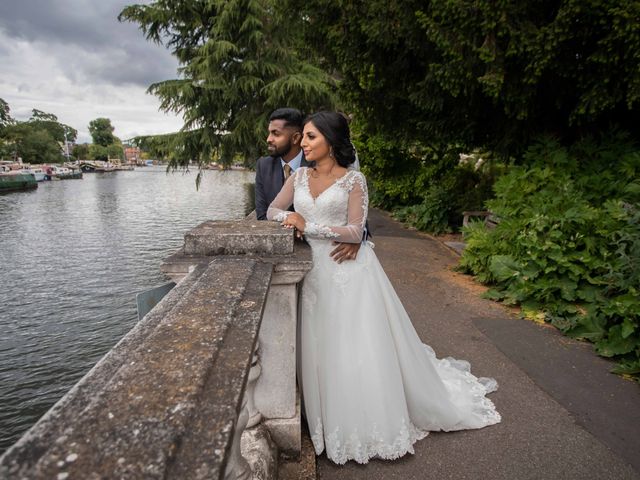 Arun and Kavitha&apos;s Wedding in Twickenham, Middlesex 77