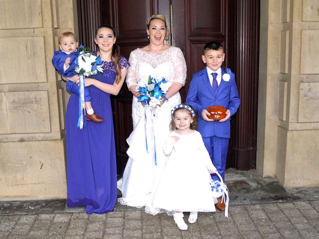 Darren and Kirsty&apos;s Wedding in Bolton, Greater Manchester 10