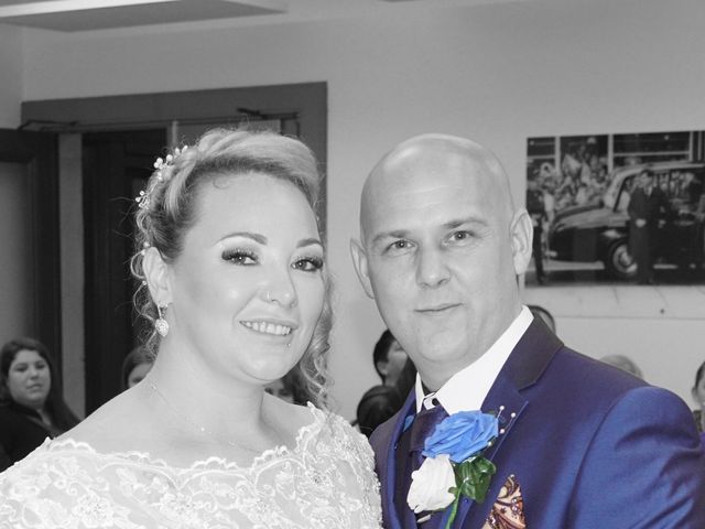 Darren and Kirsty&apos;s Wedding in Bolton, Greater Manchester 14