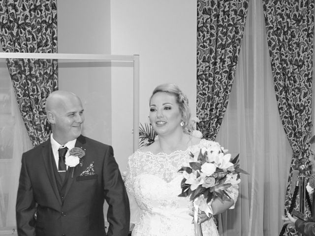 Darren and Kirsty&apos;s Wedding in Bolton, Greater Manchester 15
