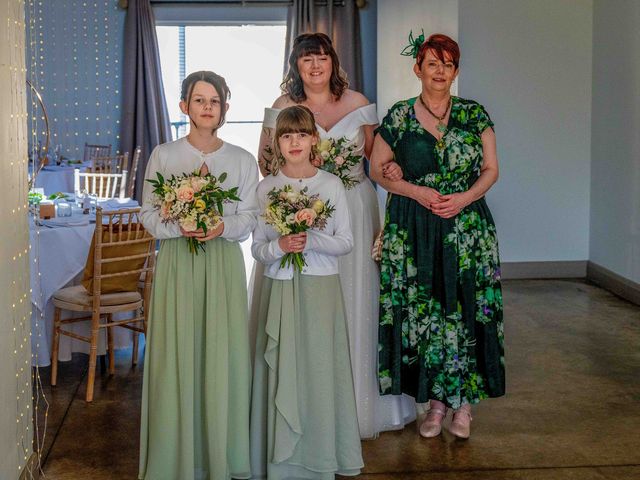 Chris and Lianne's Wedding in Colchester, Essex 8