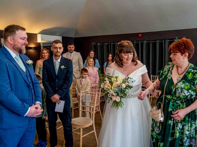 Chris and Lianne's Wedding in Colchester, Essex 11
