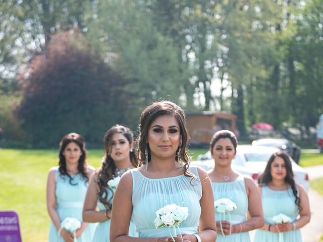 Harj and Micky&apos;s Wedding in Leamington Spa, Warwickshire 25