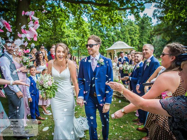 Rob and Emily&apos;s Wedding in Stroud, Gloucestershire 7