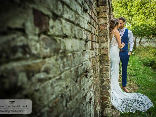 Rob and Emily&apos;s Wedding in Stroud, Gloucestershire 18