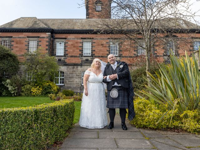 Stephen and Elizabeth&apos;s Wedding in Dundee, Fife &amp; Angus 6