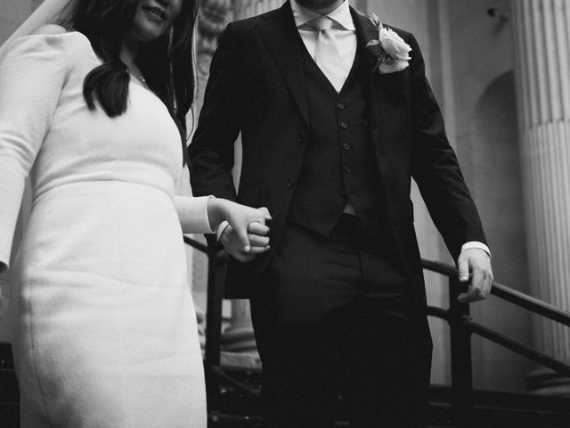 Damien and Maggie&apos;s Wedding in Marylebone, West Central London 24