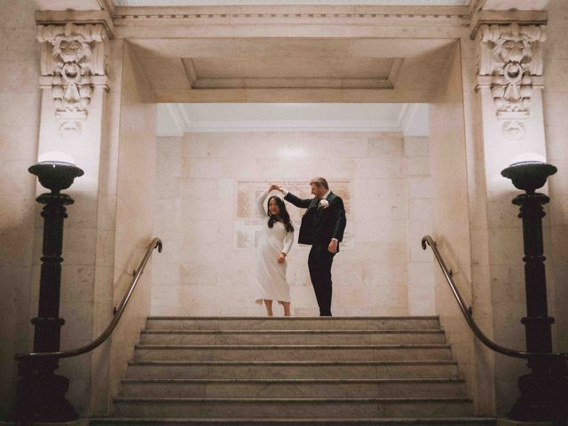 Damien and Maggie&apos;s Wedding in Marylebone, West Central London 25