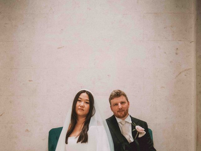 Damien and Maggie&apos;s Wedding in Marylebone, West Central London 29