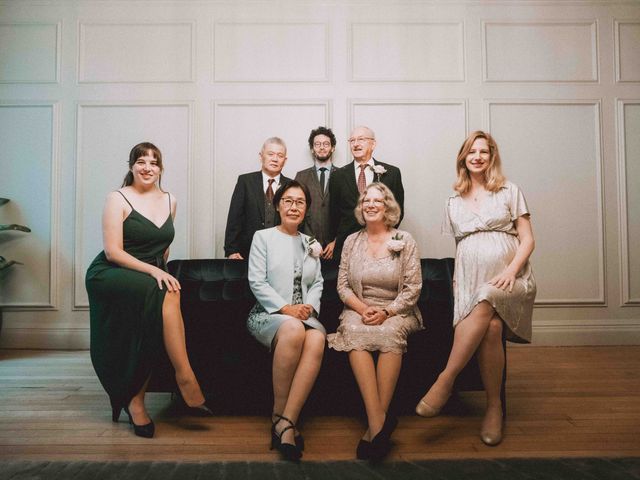 Damien and Maggie&apos;s Wedding in Marylebone, West Central London 31