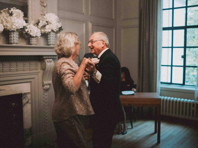 Damien and Maggie&apos;s Wedding in Marylebone, West Central London 38