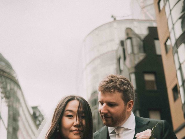Damien and Maggie&apos;s Wedding in Marylebone, West Central London 47