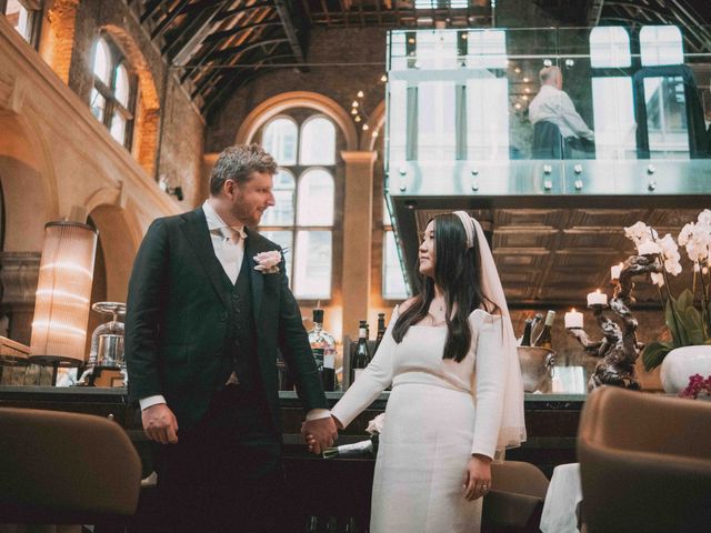 Damien and Maggie&apos;s Wedding in Marylebone, West Central London 48