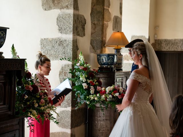 Roy and Alison's Wedding in Inverurie, Aberdeen &amp; Deeside 16