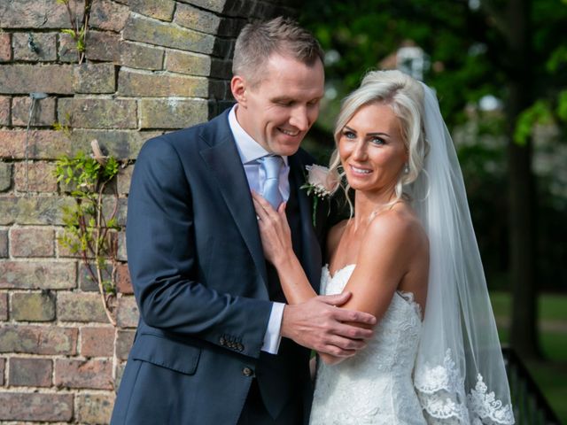 Stuart and Emma&apos;s Wedding in Twickenham, Middlesex 2