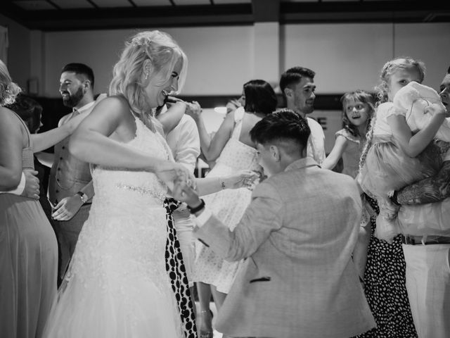 Sean and Laura&apos;s Wedding in Market Bosworth, Leicestershire 2