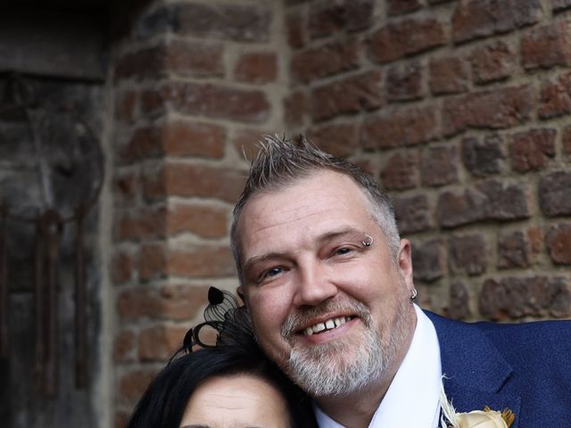 Steve and Dionne's Wedding in Redditch, Worcestershire 6