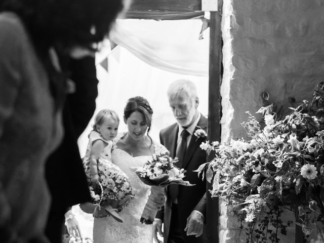 Owen and Fay&apos;s Wedding in Uley, Gloucestershire 31