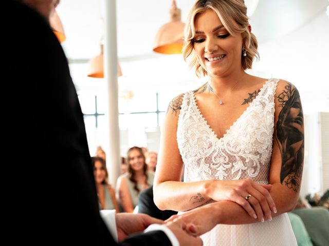 Steve and Catherine&apos;s Wedding in Kingston Upon Hull, East Riding of Yorkshire 39