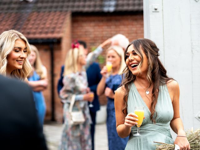 Steve and Catherine&apos;s Wedding in Kingston Upon Hull, East Riding of Yorkshire 51