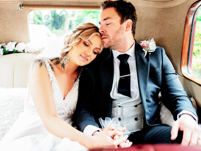 Steve and Catherine&apos;s Wedding in Kingston Upon Hull, East Riding of Yorkshire 82