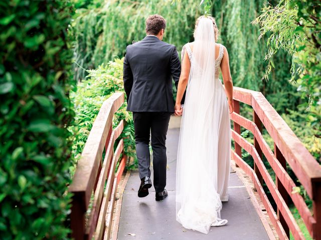 Steve and Catherine&apos;s Wedding in Kingston Upon Hull, East Riding of Yorkshire 87