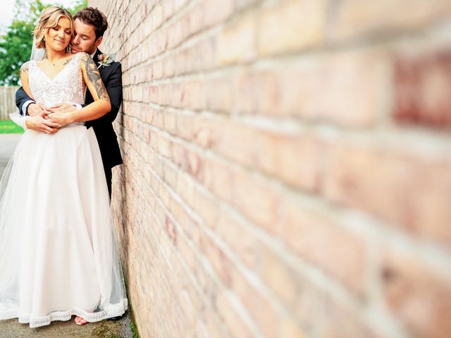 Steve and Catherine&apos;s Wedding in Kingston Upon Hull, East Riding of Yorkshire 94