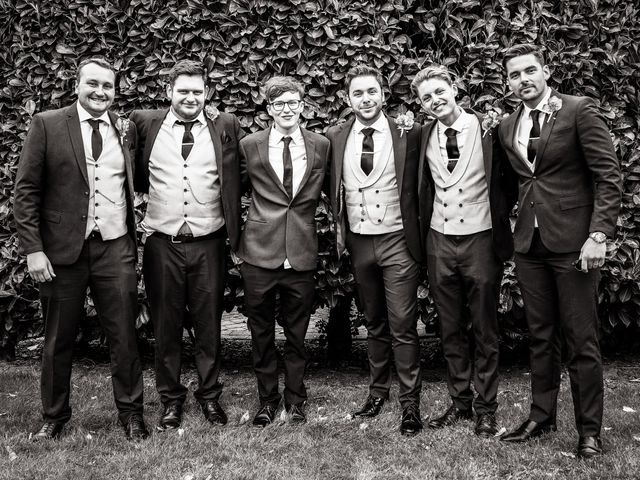Steve and Catherine&apos;s Wedding in Kingston Upon Hull, East Riding of Yorkshire 98