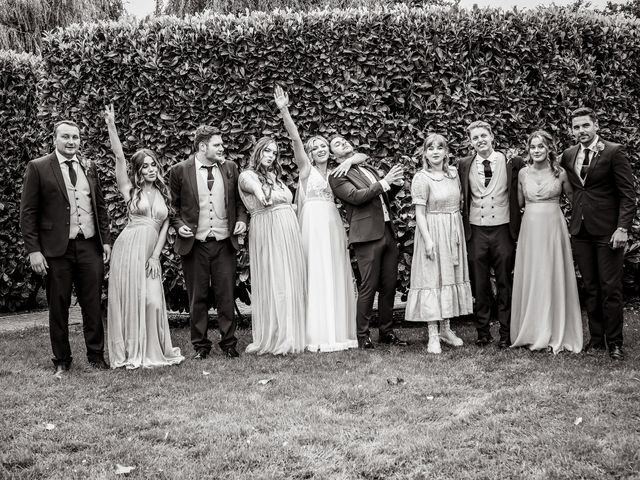Steve and Catherine&apos;s Wedding in Kingston Upon Hull, East Riding of Yorkshire 99