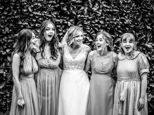 Steve and Catherine&apos;s Wedding in Kingston Upon Hull, East Riding of Yorkshire 101