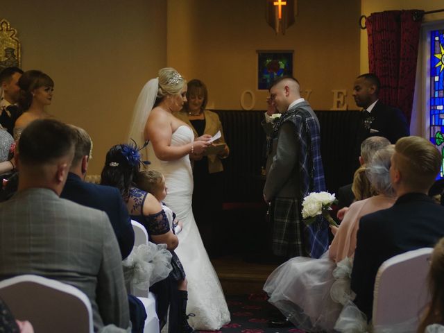 Stuart and Leanne&apos;s Wedding in Banknock, Perthshire 4