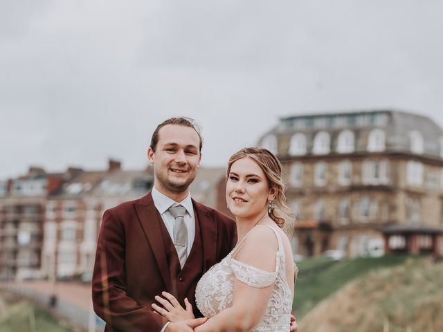 Harry and Leah&apos;s Wedding in Tynemouth, Tyne &amp; Wear 18